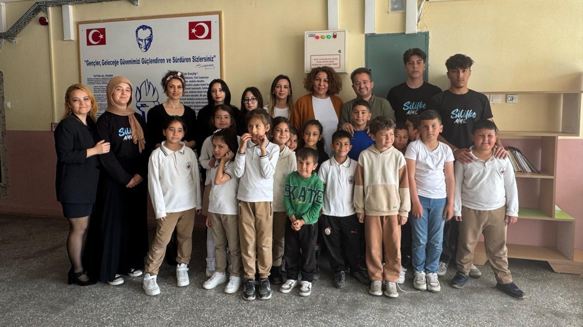 SİLİFKE ANADOLU İMAM HATİP LİSESİNDEN OKULUMUZA KİTAP DESTEĞİ